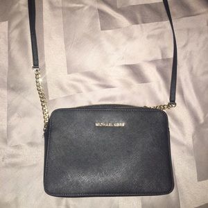 MICHAEL KORS black crossbody
