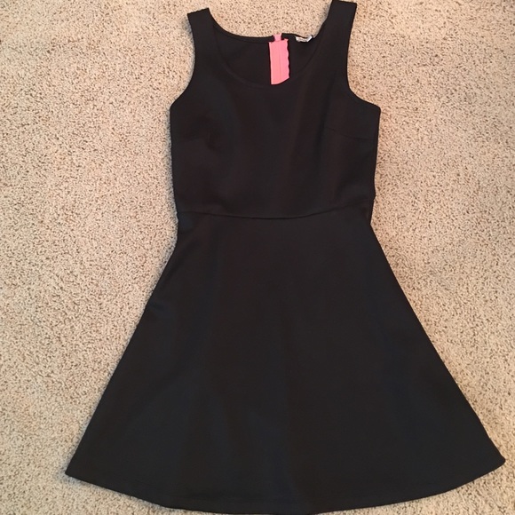 Little black dress - Picture 1 of 2