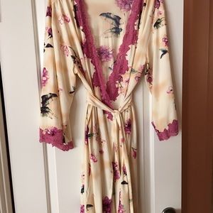 Soma floral exclusive of decoration robe size Xl