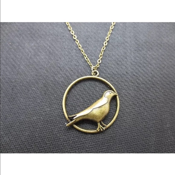 Jewelry - ❤️Bronze Bird Necklace❤️