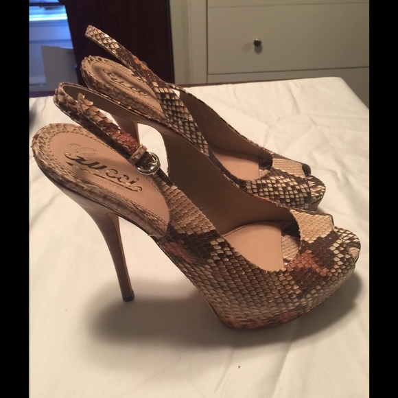 Authentic Gucci Snakeskin Platform Pumps! - Picture 2 of 4