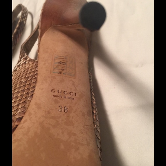 Authentic Gucci Snakeskin Platform Pumps! - Picture 4 of 4