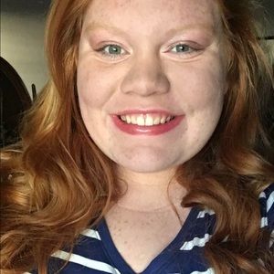 Meet your Posher, Brenna