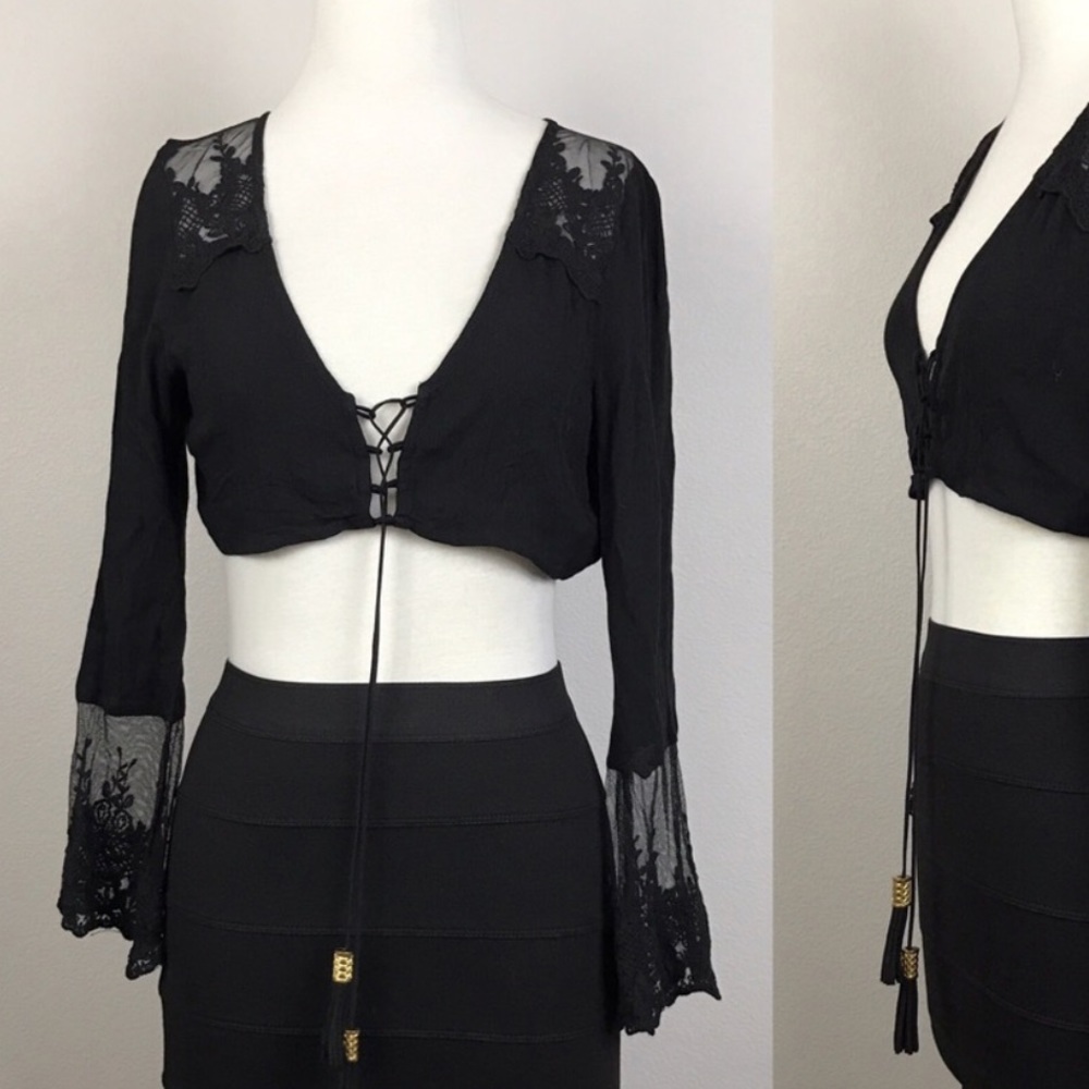 LF Black long sleeve crop top