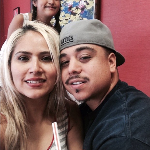 Sharing a message - Picture 2 of 4