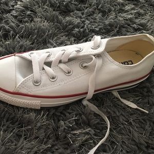 Brand new never worn converse