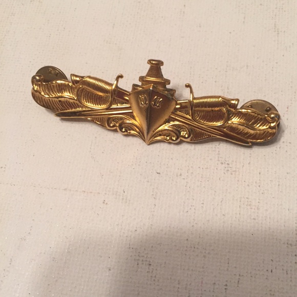 Military Pin Naval Officer Surface Warfare Qual.