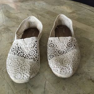 White Lace TOMS