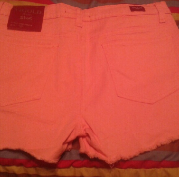 Feather top so cute :) - Picture 4 of 4