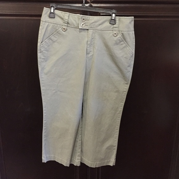 Dockers Cropped Pants in Olive
