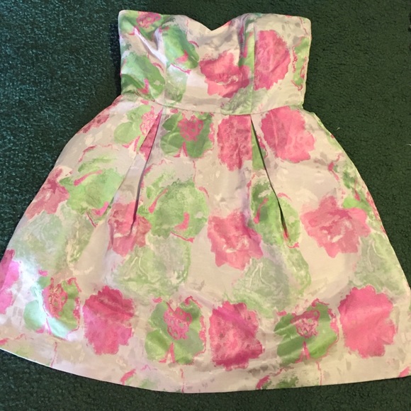 Francesca's beautiful flowered dress