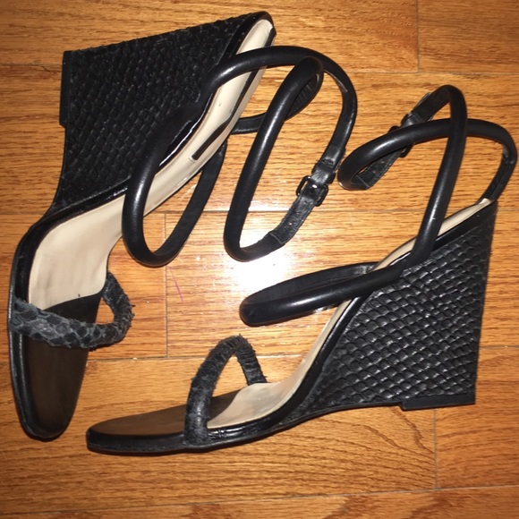 Zara Black Wedges