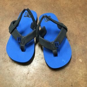 Brand new no tags boys DC size 7 slippers