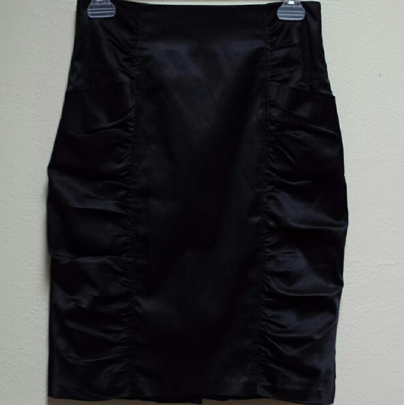 Dresses & Skirts - Black pleated pencil skirt
