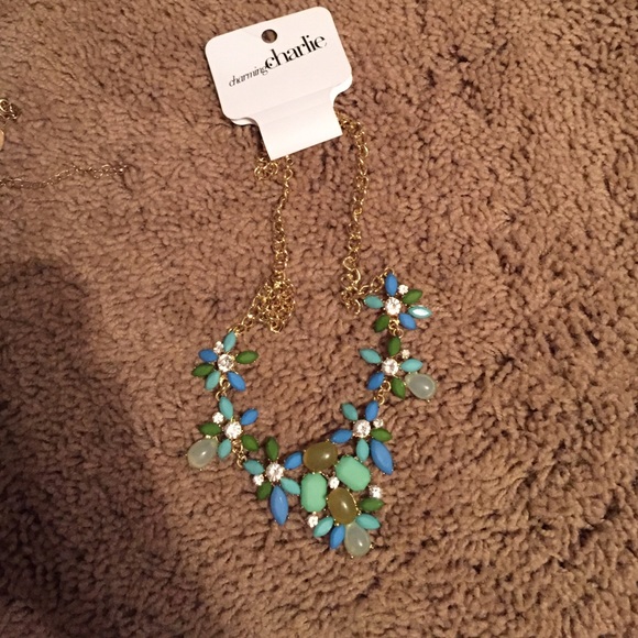 Blue and green flower necklace