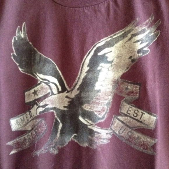 American Eagle burgundy graphic tee - Picture 2 of 4
