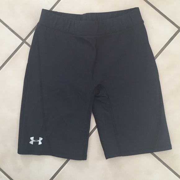 Black under armour spandex sliders