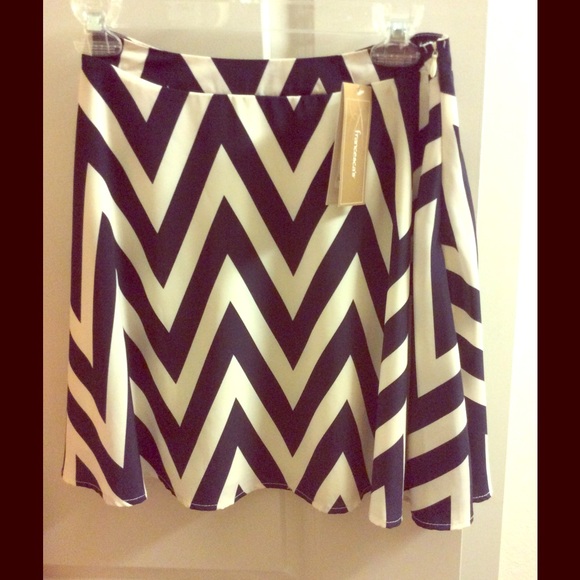 Chevron Navy and White Skirt