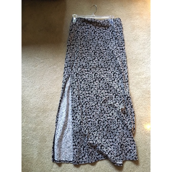 AEO floral slit maxi skirt
