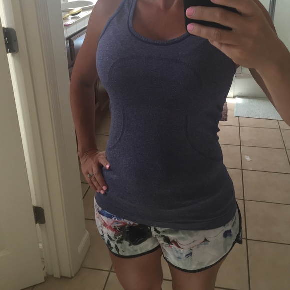 🍋Lululemon workout tank top💪🏼