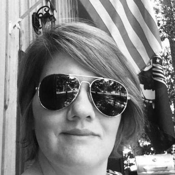 Meet your Posher, Sabrina