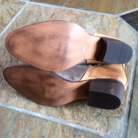 🍃💕HP NWT Diba True Suede/Leather Two Tone Bootie - Picture 7 of 8