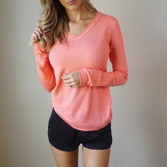 Boutique Pants - -Black Silky Shorts-