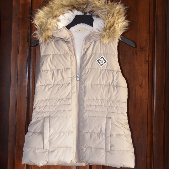Fall/Winter Vest/never worn no tags