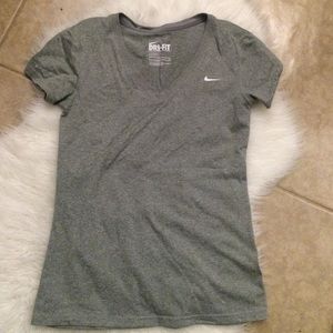 Nike dry fit heather gray shirt sleeve