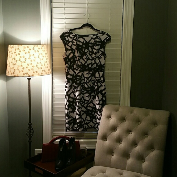 Calvin Klein black & white abstract printed sheath