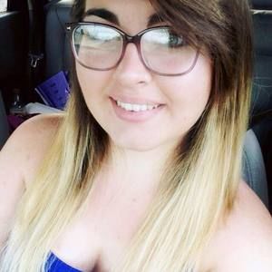 Meet your Posher, Melina