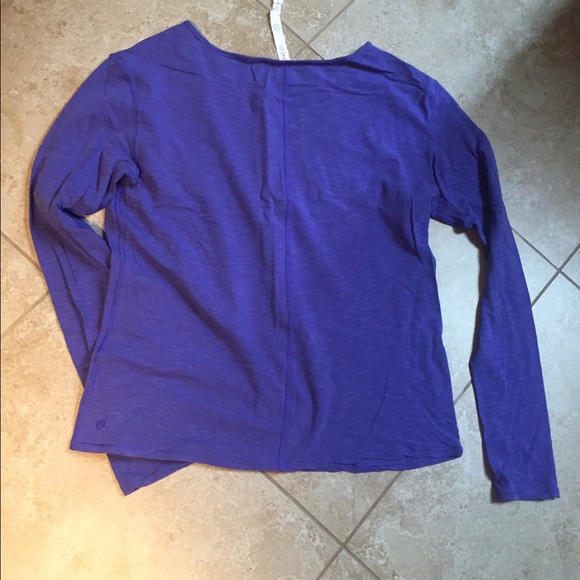 Lululemon shirt - Picture 2 of 2