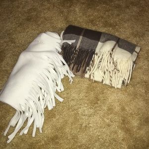 2 Bundle Scarves