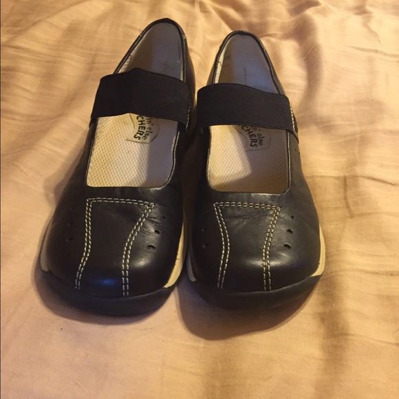 Black sketchers