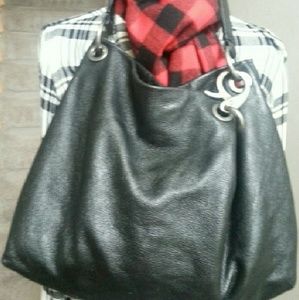 Vera Wang Leather Purse!!