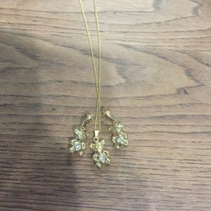 Teddy bear earrings and necklace