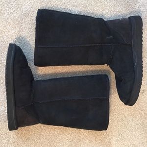 Classic Tall Black Uggs