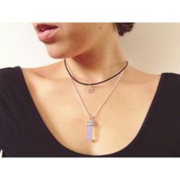 Trendy crystal point stone necklace silver chain - Picture 2 of 2