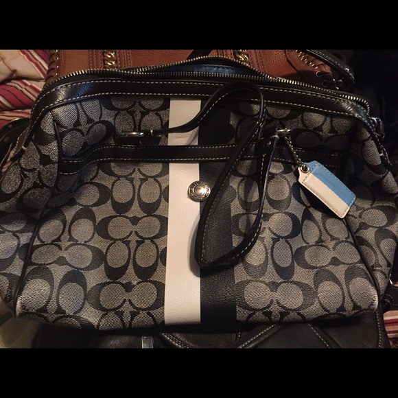 Coach purse - Picture 1 of 1