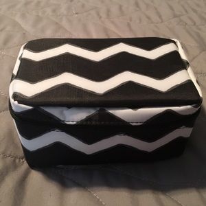 Thirtyone bobbles and bracelets jewelry case