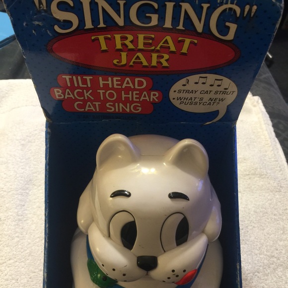 Dog or cat treats jar