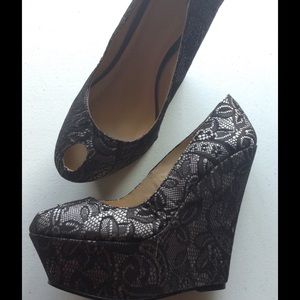 💙SCENE Floral Peep Toe Wedges💙