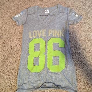 PINK v-neck short sleeve tee