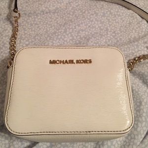 Michael kors crossbody purse