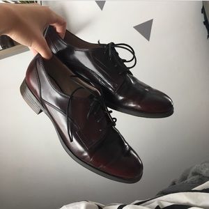 Burgundy Clarks oxfords