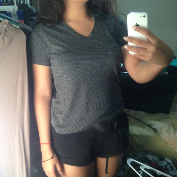 🔥5$ SALE🔥Grey exercising tee 😌