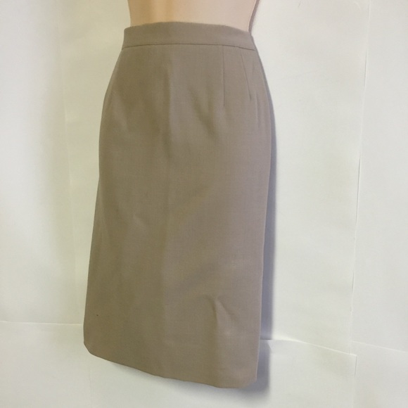 Elegant Armani Collezioni  pencil 6💥TREND ALERT - Picture 3 of 4