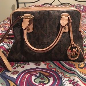 MICHAEL KORS Top Handle bag with strap.