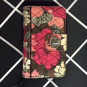 Vera Bradley Turn Lock Wallet!