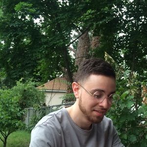 Meet your Posher, Eric